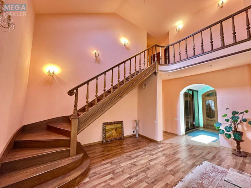 Продаж дома, 2 поверху, 240 кв.м, 5 кімнат, ділянка 15 соток, <a class="location-link" href="/kiev/" title="Недвижимость Київ">Київ</a>, <a class="location-link" href="/kiev/obolonskij/" title="Недвижимость Оболонський район">Оболонський р-н</a>, Квитки Цисык ул., 81 (изображение 15)