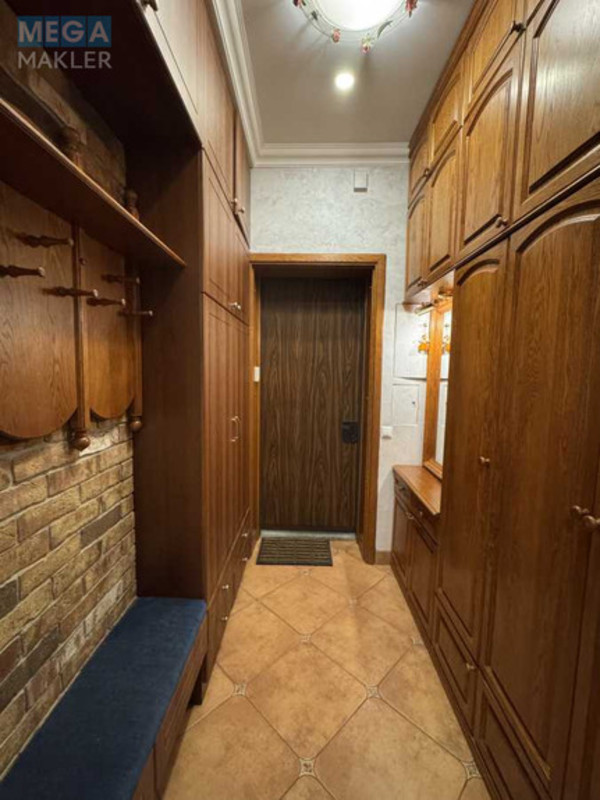 Продаж 3 кімнатної квартири (79/50/12,5), 2 пов. 6 пов. будинку, <a class="location-link" href="/kiev/" title="Недвижимость Київ">Київ</a>, <a class="location-link" href="/kiev/podolskij/" title="Недвижимость Подільський район">Подільський р-н</a>, Братська вул., 10 (изображение 3)
