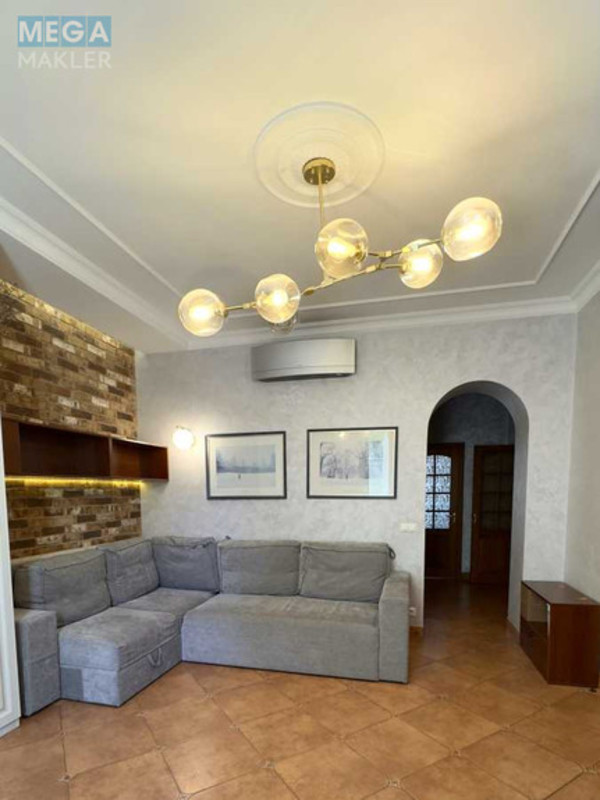 Продаж 3 кімнатної квартири (79/50/12,5), 2 пов. 6 пов. будинку, <a class="location-link" href="/kiev/" title="Недвижимость Київ">Київ</a>, <a class="location-link" href="/kiev/podolskij/" title="Недвижимость Подільський район">Подільський р-н</a>, Братська вул., 10 (изображение 9)