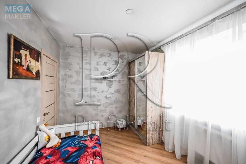 Продаж дома, 3 поверху, 159 кв.м, 5 кімнат, ділянка 1 сотка, <a class="location-link" href="/kiev/" title="Недвижимость Київ">Київ</a>, <a class="location-link" href="/kiev/desnyanskij/" title="Недвижимость Деснянський район">Деснянський р-н</a>, Макаренка вул. (изображение 10)