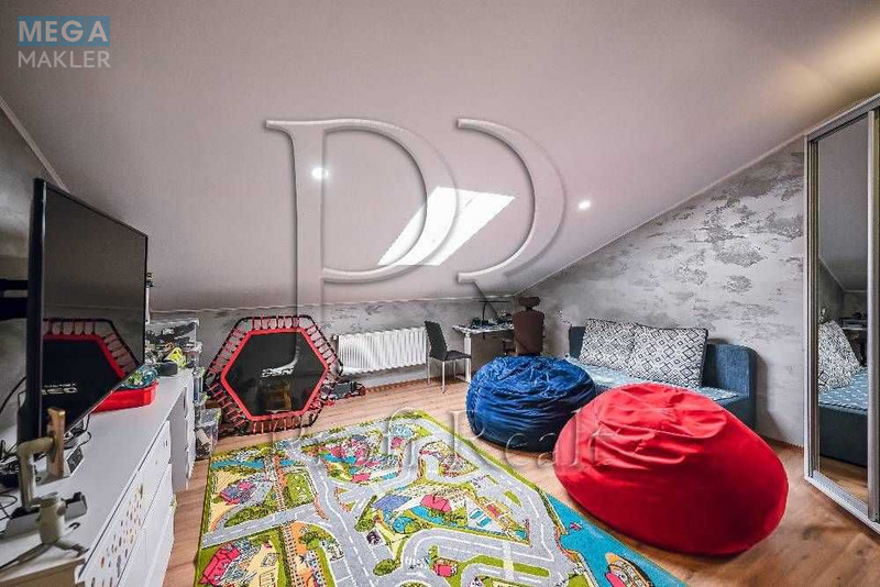 Продаж дома, 3 поверху, 159 кв.м, 5 кімнат, ділянка 1 сотка, <a class="location-link" href="/kiev/" title="Недвижимость Київ">Київ</a>, <a class="location-link" href="/kiev/desnyanskij/" title="Недвижимость Деснянський район">Деснянський р-н</a>, Макаренка вул. (изображение 12)