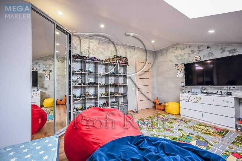 Продаж дома, 3 поверху, 159 кв.м, 5 кімнат, ділянка 1 сотка, <a class="location-link" href="/kiev/" title="Недвижимость Київ">Київ</a>, <a class="location-link" href="/kiev/desnyanskij/" title="Недвижимость Деснянський район">Деснянський р-н</a>, Макаренка вул. (изображение 14)