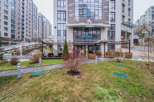 Оренда комерційної нерухомості, 550&nbsp;кв.м, <a class="location-link" href="/kiev/" title="Недвижимость Київ">Київ</a>, <a class="location-link" href="/kiev/pecherskij/" title="Недвижимость Печерський район">Печерський р-н</a>, Саперне Поле вул., 5 (изображение 11)