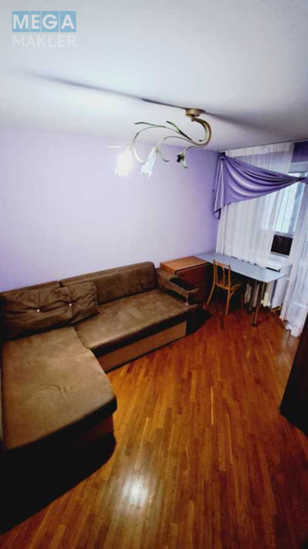 Продаж 3 кімнатної квартири (93/?/10), 1 пов. 9 пов. будинку, <a class="location-link" href="/chernigov/" title="Недвижимость Чернігів">Чернігів</a>, <a class="location-link" href="/chernigov/desnyanskij/" title="Недвижимость Деснянський район">Деснянський р-н</a>, Чернишевського, 15 (изображение 7)