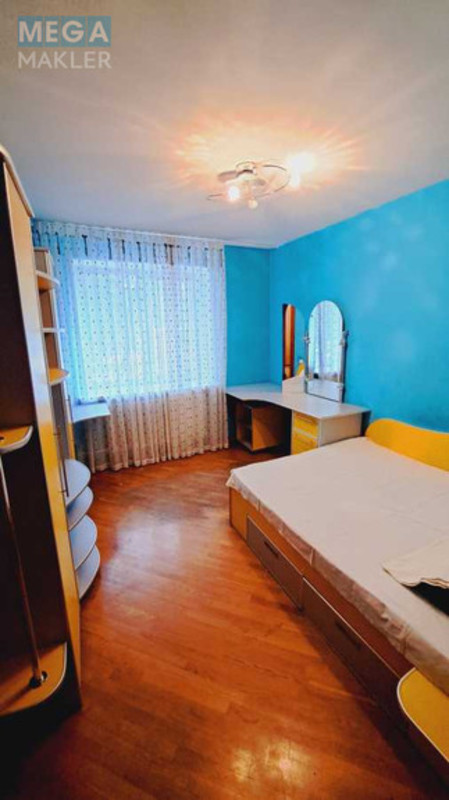 Продаж 3 кімнатної квартири (93/?/10), 1 пов. 9 пов. будинку, <a class="location-link" href="/chernigov/" title="Недвижимость Чернігів">Чернігів</a>, <a class="location-link" href="/chernigov/desnyanskij/" title="Недвижимость Деснянський район">Деснянський р-н</a>, Чернишевського, 15 (изображение 10)