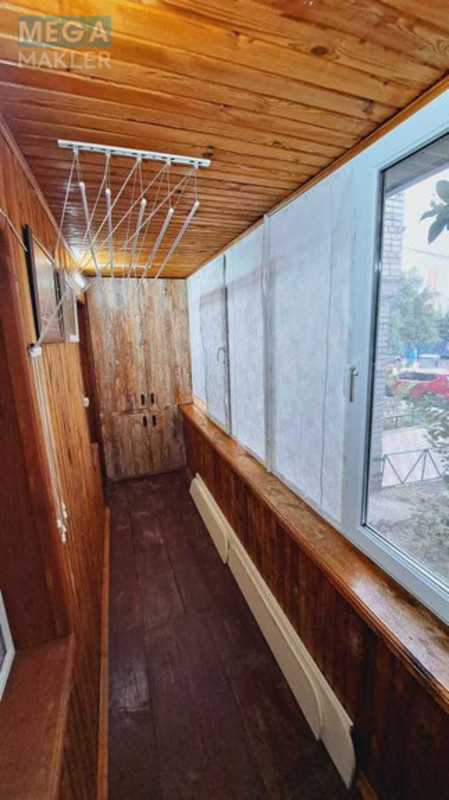 Продаж 3 кімнатної квартири (93/?/10), 1 пов. 9 пов. будинку, <a class="location-link" href="/chernigov/" title="Недвижимость Чернігів">Чернігів</a>, <a class="location-link" href="/chernigov/desnyanskij/" title="Недвижимость Деснянський район">Деснянський р-н</a>, Чернишевського, 15 (изображение 13)