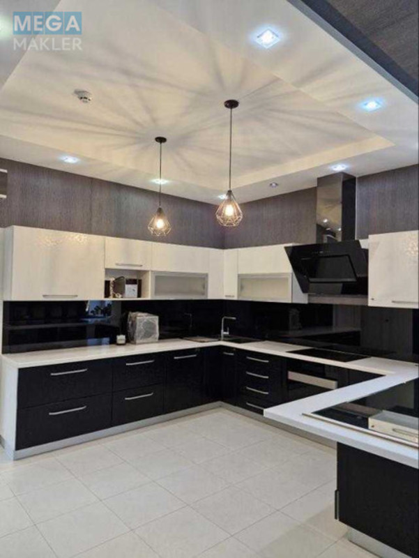 Продаж дома, 3 поверху, 363 кв.м, 4 кімнати, ділянка 6 соток, <a class="location-link" href="/kiev/" title="Недвижимость Київ">Київ</a>, <a class="location-link" href="/kiev/svyatoshinskij/" title="Недвижимость Святошинський район">Святошинський р-н</a>, Берковецкая ул. (изображение 3)