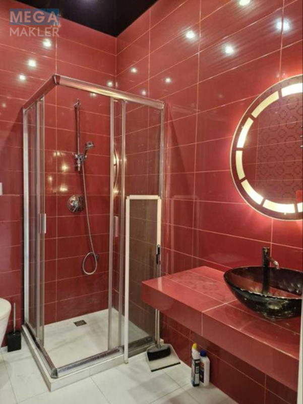 Продаж дома, 3 поверху, 363 кв.м, 4 кімнати, ділянка 6 соток, <a class="location-link" href="/kiev/" title="Недвижимость Київ">Київ</a>, <a class="location-link" href="/kiev/svyatoshinskij/" title="Недвижимость Святошинський район">Святошинський р-н</a>, Берковецкая ул. (изображение 4)
