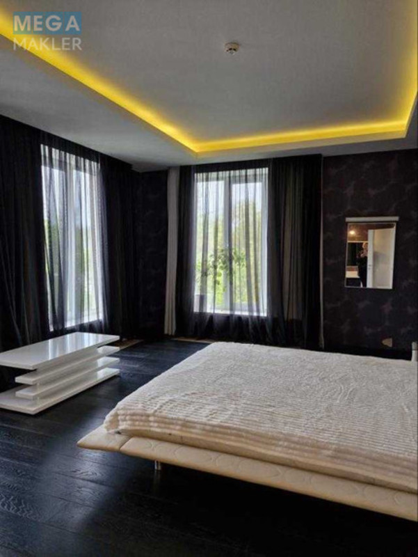 Продаж дома, 3 поверху, 363 кв.м, 4 кімнати, ділянка 6 соток, <a class="location-link" href="/kiev/" title="Недвижимость Київ">Київ</a>, <a class="location-link" href="/kiev/svyatoshinskij/" title="Недвижимость Святошинський район">Святошинський р-н</a>, Берковецкая ул. (изображение 12)