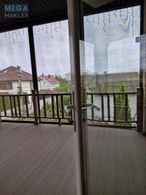 Продаж дома, 3 поверху, 363 кв.м, 4 кімнати, ділянка 6 соток, <a class="location-link" href="/kiev/" title="Недвижимость Київ">Київ</a>, <a class="location-link" href="/kiev/svyatoshinskij/" title="Недвижимость Святошинський район">Святошинський р-н</a>, Берковецкая ул. (изображение 18)