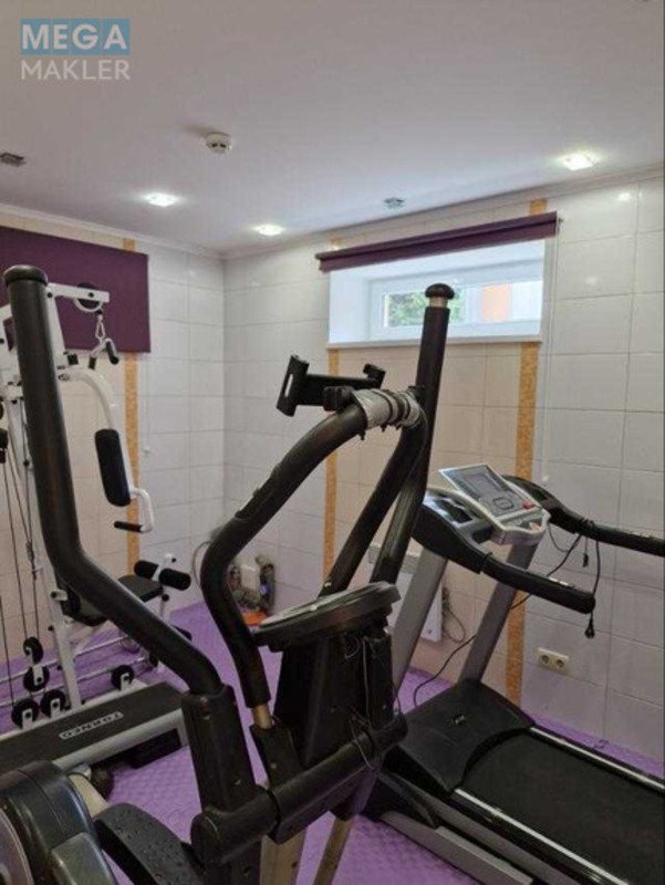 Продаж дома, 3 поверху, 363 кв.м, 4 кімнати, ділянка 6 соток, <a class="location-link" href="/kiev/" title="Недвижимость Київ">Київ</a>, <a class="location-link" href="/kiev/svyatoshinskij/" title="Недвижимость Святошинський район">Святошинський р-н</a>, Берковецкая ул. (изображение 25)
