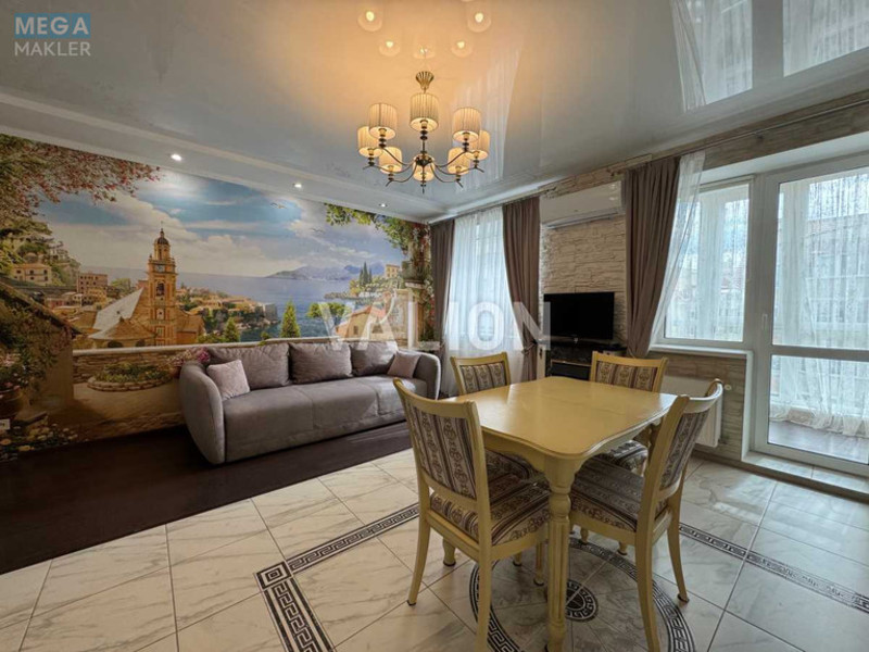 Продаж 4 кімнатної квартири (114/72/25,1), 4 пов. 5 пов. будинку, <a class="location-link" href="/petrovskoe-selo-kv-kievo-svyatoshinskij-rajon/" title="Недвижимость Петрівське">Петрівське</a>, Тараса Шевченка, 3 (изображение 2)