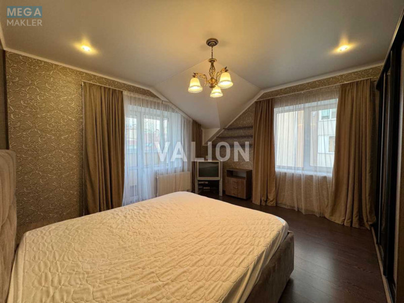 Продаж 4 кімнатної квартири (114/72/25,1), 4 пов. 5 пов. будинку, <a class="location-link" href="/petrovskoe-selo-kv-kievo-svyatoshinskij-rajon/" title="Недвижимость Петрівське">Петрівське</a>, Тараса Шевченка, 3 (изображение 8)