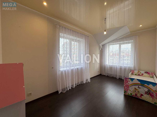 Продаж 4 кімнатної квартири (114/72/25,1), 4 пов. 5 пов. будинку, <a class="location-link" href="/petrovskoe-selo-kv-kievo-svyatoshinskij-rajon/" title="Недвижимость Петрівське">Петрівське</a>, Тараса Шевченка, 3 (изображение 10)