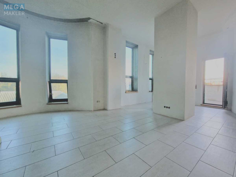 Продаж дома, 4 поверху, 1 500 кв.м, 10 кімнат, ділянка 15 соток, <a class="location-link" href="/kiev/" title="Недвижимость Київ">Київ</a>, <a class="location-link" href="/kiev/shevchenkovskij/" title="Недвижимость Шевченківський район">Шевченківський р-н</a>, Невская ул. (изображение 11)