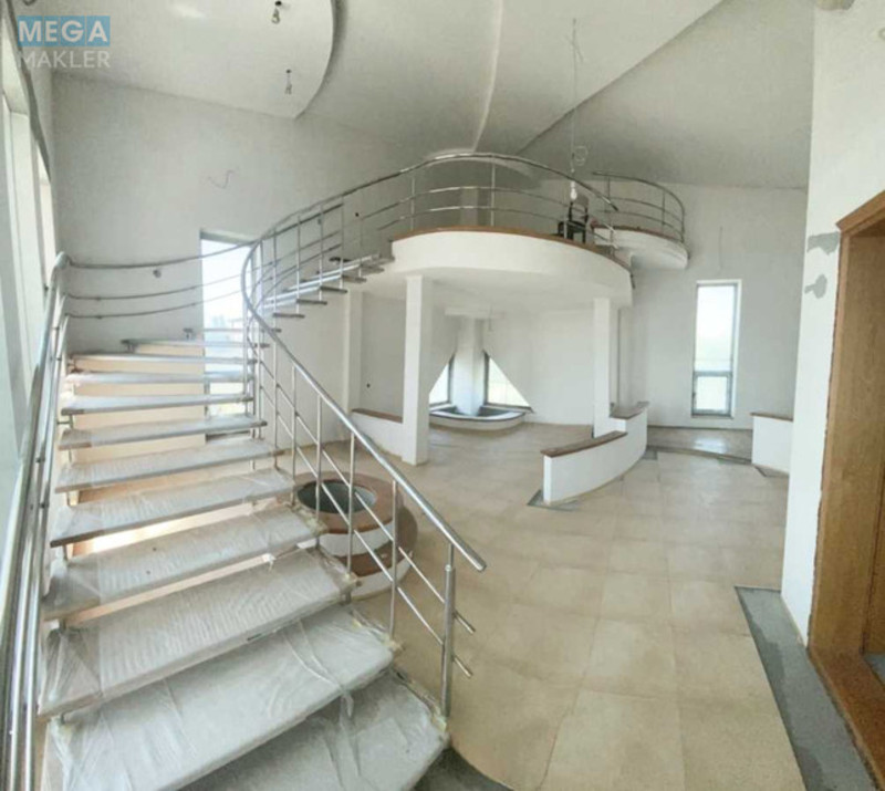 Продаж дома, 4 поверху, 1 500 кв.м, 10 кімнат, ділянка 15 соток, <a class="location-link" href="/kiev/" title="Недвижимость Київ">Київ</a>, <a class="location-link" href="/kiev/shevchenkovskij/" title="Недвижимость Шевченківський район">Шевченківський р-н</a>, Невская ул. (изображение 15)