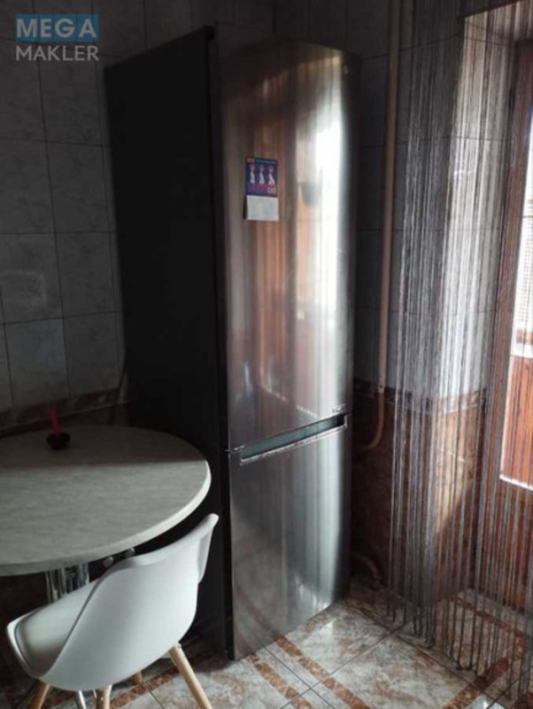 Продаж 3 кімнатної квартири (72/48/8), 8 пов. 9 пов. будинку, <a class="location-link" href="/kiev/" title="Недвижимость Київ">Київ</a>, <a class="location-link" href="/kiev/dneprovskij/" title="Недвижимость Дніпровський район">Дніпровський р-н</a>, Березняківська вул., 20 (изображение 9)