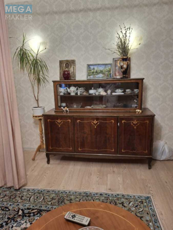 Оренда кімнати (підселення), <a class="location-link" href="/kiev/" title="Недвижимость Київ">Київ</a>, <a class="location-link" href="/kiev/dneprovskij/" title="Недвижимость Дніпровський район">Дніпровський р-н</a>, Энтузиастов ул., 35/1 (изображение 4)