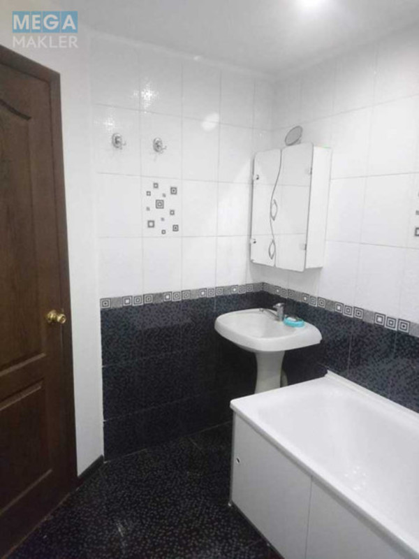 Оренда кімнати (підселення), <a class="location-link" href="/odessa/" title="Недвижимость Одеса">Одеса</a>, <a class="location-link" href="/odessa/malinovskij/" title="Недвижимость Малиновський район">Малиновський р-н</a>, Разумовская, 27 (изображение 6)