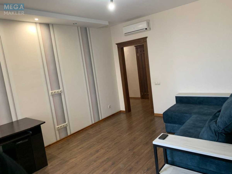 Оренда 3 кімнатної квартири, <a class="location-link" href="/kiev/" title="Недвижимость Київ">Київ</a>, <a class="location-link" href="/kiev/solomenskij/" title="Недвижимость Солом'янський район">Солом'янський р-н</a>, Валерія Лобановського просп., 6Д (изображение 4)