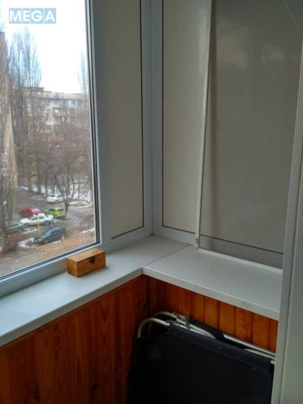 Оренда 1 кімнатної квартири, <a class="location-link" href="/kiev/" title="Недвижимость Київ">Київ</a>, <a class="location-link" href="/kiev/podolskij/" title="Недвижимость Подільський район">Подільський р-н</a>, Светлицкого ул., 24 (изображение 9)