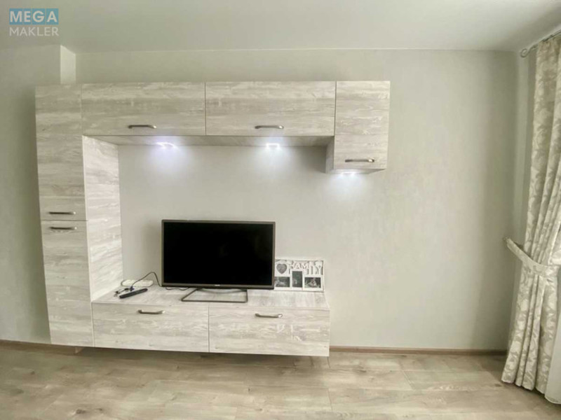 Оренда 1 кімнатної квартири, <a class="location-link" href="/kiev/" title="Недвижимость Київ">Київ</a>, <a class="location-link" href="/kiev/dneprovskij/" title="Недвижимость Дніпровський район">Дніпровський р-н</a>, Воскресенская ул., 18а (изображение 4)