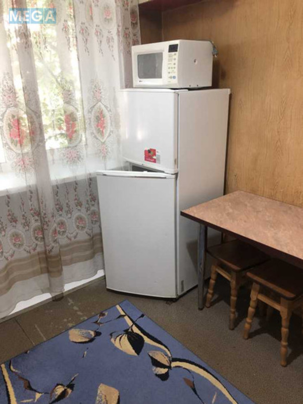 Оренда 2 кімнатної квартири, <a class="location-link" href="/kiev/" title="Недвижимость Київ">Київ</a>, <a class="location-link" href="/kiev/pecherskij/" title="Недвижимость Печерський район">Печерський р-н</a>, Глазунова ул., 3 (изображение 3)