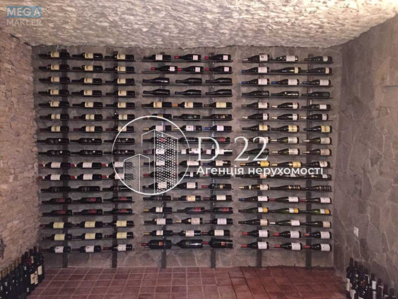 Продаж дома, 2 поверху, 300 кв.м, 4 кімнати, ділянка 10 соток, <a class="location-link" href="/kiev/" title="Недвижимость Київ">Київ</a>, <a class="location-link" href="/kiev/solomenskij/" title="Недвижимость Солом'янський район">Солом'янський р-н</a>, Городня вул., 28 (изображение 17)