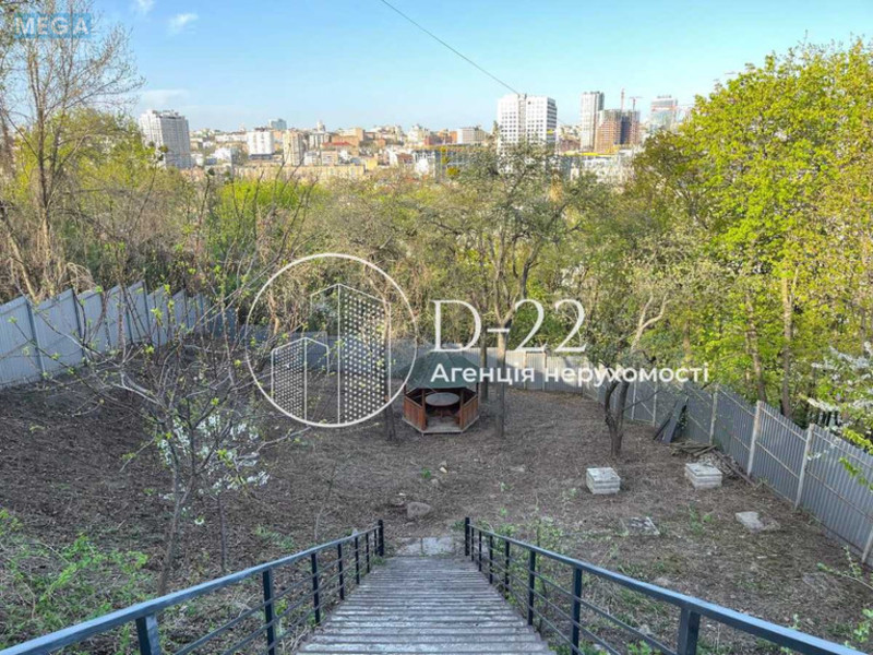 Продаж дома, 2 поверху, 300 кв.м, 4 кімнати, ділянка 10 соток, <a class="location-link" href="/kiev/" title="Недвижимость Київ">Київ</a>, <a class="location-link" href="/kiev/solomenskij/" title="Недвижимость Солом'янський район">Солом'янський р-н</a>, Городня вул., 28 (изображение 18)