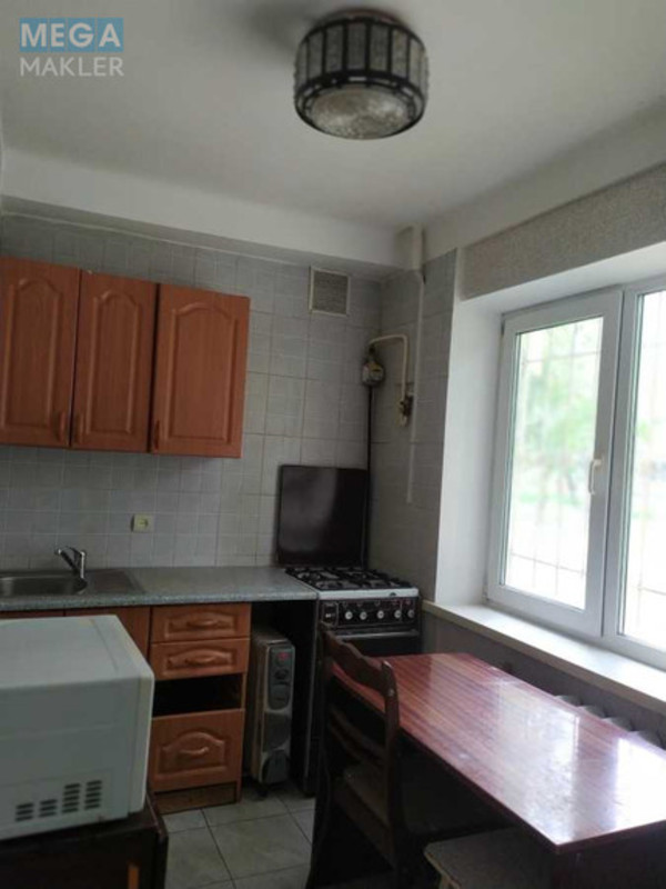 Продаж 2 кімнатної квартири (45/30/6), 1 пов. 5 пов. будинку, <a class="location-link" href="/kiev/" title="Недвижимость Київ">Київ</a>, <a class="location-link" href="/kiev/shevchenkovskij/" title="Недвижимость Шевченківський район">Шевченківський р-н</a>, Данила Щербаківського вул. (изображение 6)