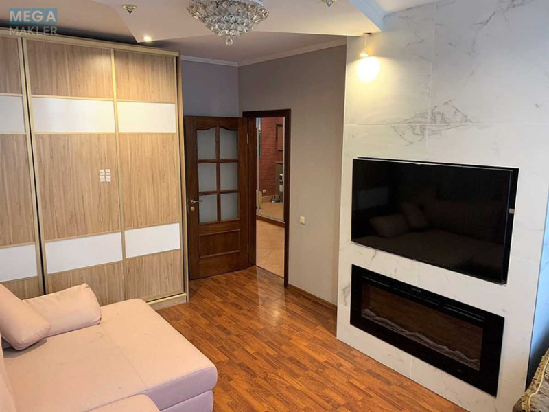 Продаж 3 кімнатної квартири (96/51/14), 12 пов. 17 пов. будинку, <a class="location-link" href="/kiev/" title="Недвижимость Київ">Київ</a>, <a class="location-link" href="/kiev/shevchenkovskij/" title="Недвижимость Шевченківський район">Шевченківський р-н</a>, Степана Руданського вул., 4-6 (изображение 8)