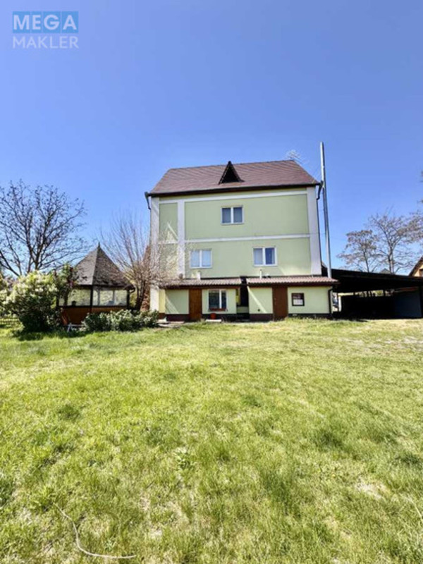 Продаж дома, 3 поверху, 298,40 кв.м, 7 кімнат, ділянка 20 соток, <a class="location-link" href="/podgorcy-selo/" title="Недвижимость Підгірці">Підгірці</a>, Озерна (изображение 2)