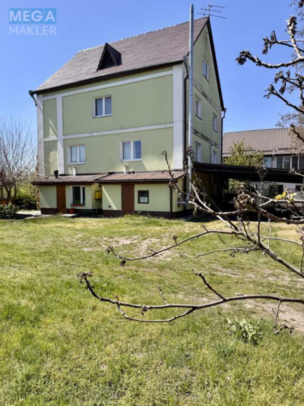 Продаж дома, 3 поверху, 298,40 кв.м, 7 кімнат, ділянка 20 соток, <a class="location-link" href="/podgorcy-selo/" title="Недвижимость Підгірці">Підгірці</a>, Озерна (изображение 3)