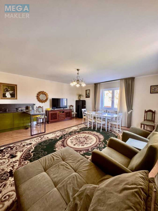 Продаж дома, 3 поверху, 298,40 кв.м, 7 кімнат, ділянка 20 соток, <a class="location-link" href="/podgorcy-selo/" title="Недвижимость Підгірці">Підгірці</a>, Озерна (изображение 5)