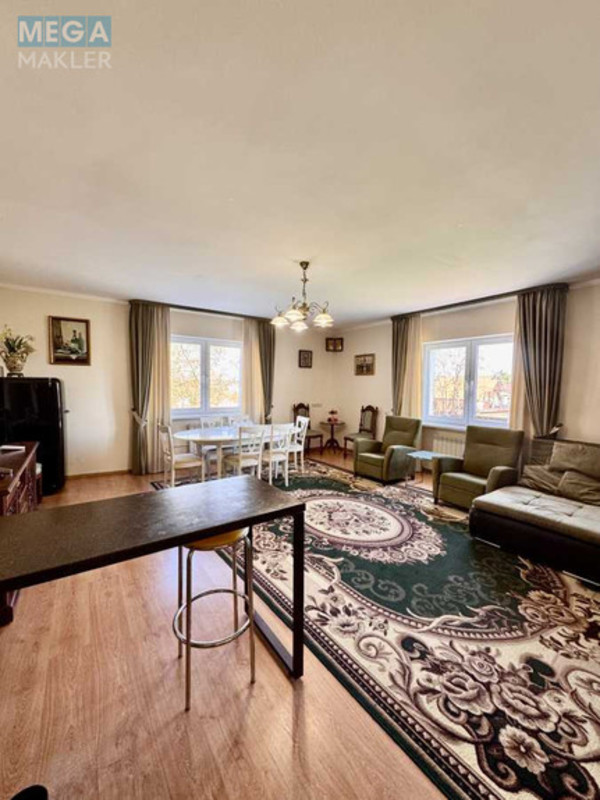 Продаж дома, 3 поверху, 298,40 кв.м, 7 кімнат, ділянка 20 соток, <a class="location-link" href="/podgorcy-selo/" title="Недвижимость Підгірці">Підгірці</a>, Озерна (изображение 7)