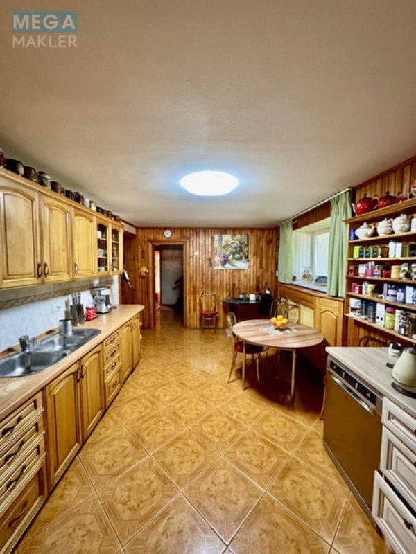 Продаж дома, 3 поверху, 298,40 кв.м, 7 кімнат, ділянка 20 соток, <a class="location-link" href="/podgorcy-selo/" title="Недвижимость Підгірці">Підгірці</a>, Озерна (изображение 14)