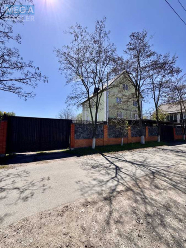 Продаж дома, 3 поверху, 298,40 кв.м, 7 кімнат, ділянка 20 соток, <a class="location-link" href="/podgorcy-selo/" title="Недвижимость Підгірці">Підгірці</a>, Озерна (изображение 17)