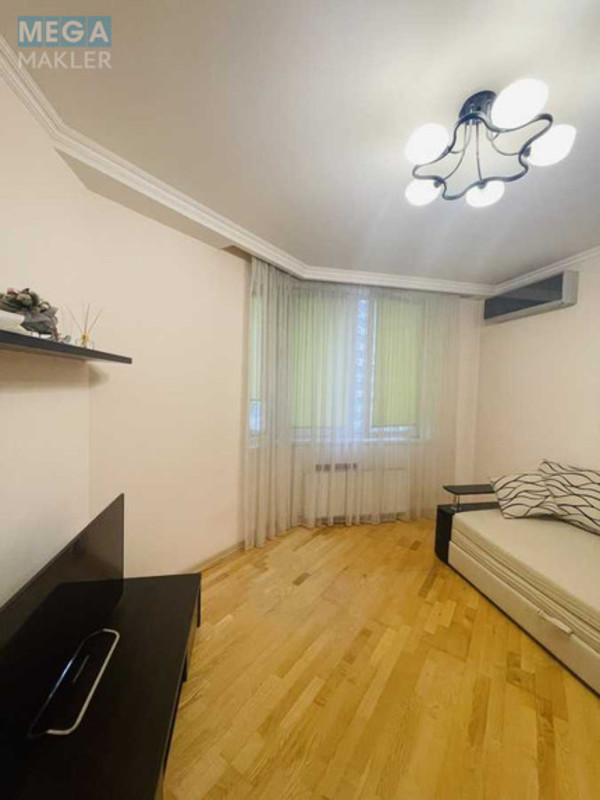 Оренда 1 кімнатної квартири, <a class="location-link" href="/kiev/" title="Недвижимость Київ">Київ</a>, <a class="location-link" href="/kiev/podolskij/" title="Недвижимость Подільський район">Подільський р-н</a>, Вишгородська вул., 45 (изображение 2)