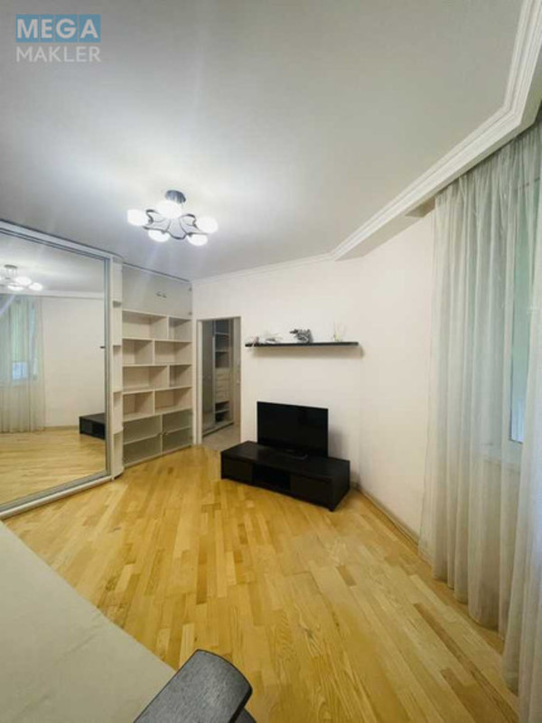 Оренда 1 кімнатної квартири, <a class="location-link" href="/kiev/" title="Недвижимость Київ">Київ</a>, <a class="location-link" href="/kiev/podolskij/" title="Недвижимость Подільський район">Подільський р-н</a>, Вишгородська вул., 45 (изображение 3)