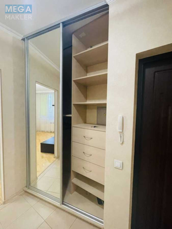 Оренда 1 кімнатної квартири, <a class="location-link" href="/kiev/" title="Недвижимость Київ">Київ</a>, <a class="location-link" href="/kiev/podolskij/" title="Недвижимость Подільський район">Подільський р-н</a>, Вишгородська вул., 45 (изображение 4)