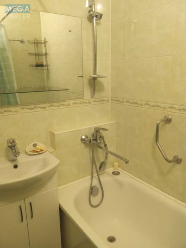 Оренда 2 кімнатної квартири, <a class="location-link" href="/kiev/" title="Недвижимость Київ">Київ</a>, <a class="location-link" href="/kiev/svyatoshinskij/" title="Недвижимость Святошинський район">Святошинський р-н</a>, Академика Туполева ул., 5 (изображение 6)