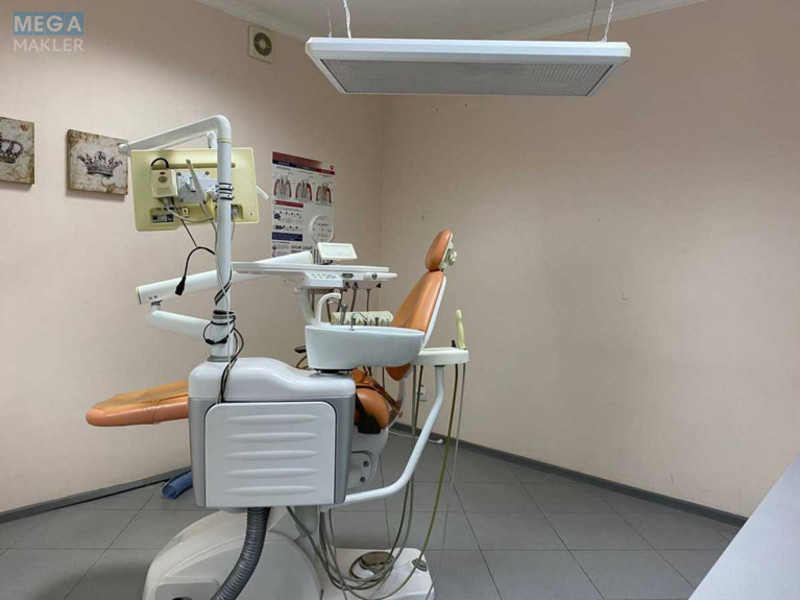 Оренда комерційної нерухомості, 56 кв.м, под офис, <a class="location-link" href="/kiev/" title="Недвижимость Київ">Київ</a>, <a class="location-link" href="/kiev/obolonskij/" title="Недвижимость Оболонський район">Оболонський р-н</a>, Оболонская Набережная ул., 3 (изображение 3)
