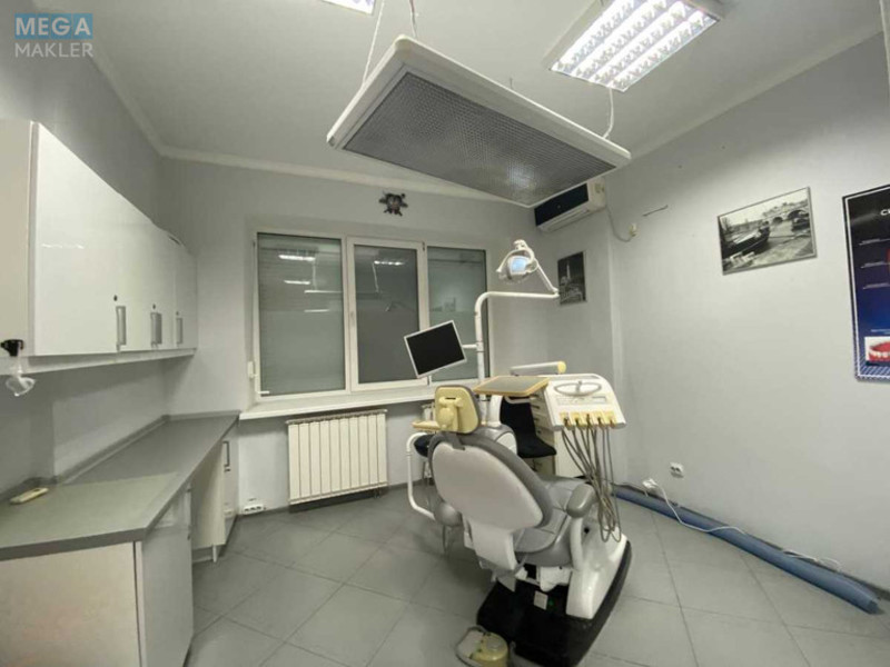 Оренда комерційної нерухомості, 56 кв.м, под офис, <a class="location-link" href="/kiev/" title="Недвижимость Київ">Київ</a>, <a class="location-link" href="/kiev/obolonskij/" title="Недвижимость Оболонський район">Оболонський р-н</a>, Оболонская Набережная ул., 3 (изображение 5)