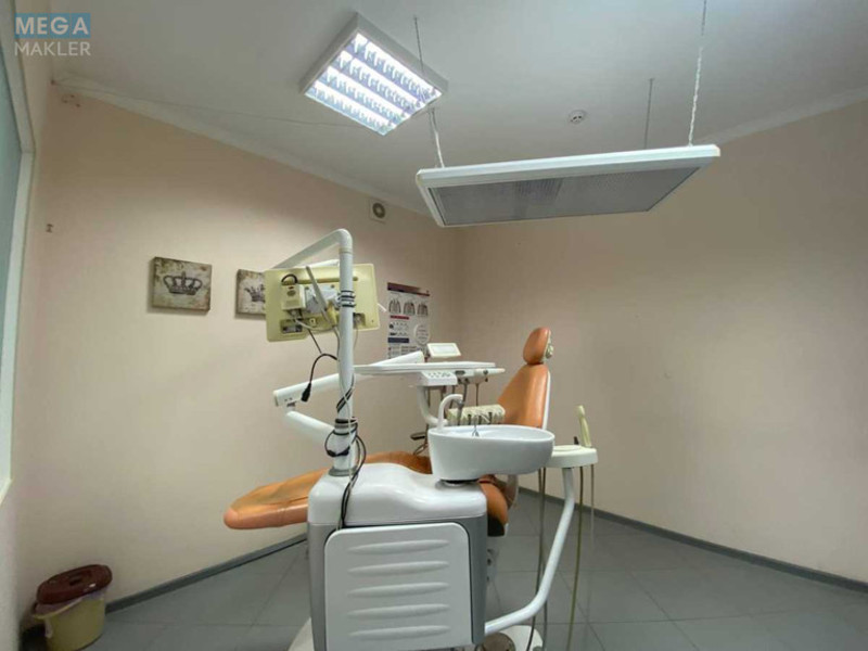 Оренда комерційної нерухомості, 56 кв.м, под офис, <a class="location-link" href="/kiev/" title="Недвижимость Київ">Київ</a>, <a class="location-link" href="/kiev/obolonskij/" title="Недвижимость Оболонський район">Оболонський р-н</a>, Оболонская Набережная ул., 3 (изображение 16)