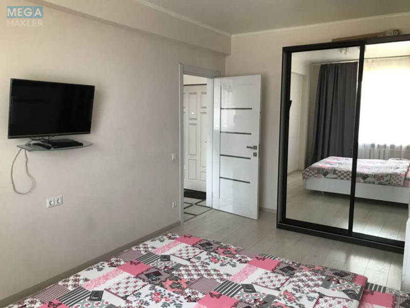 Продаж 2 кімнатної квартири (46/35/9), 2 пов. 17 пов. будинку, <a class="location-link" href="/kiev/" title="Недвижимость Київ">Київ</a>, <a class="location-link" href="/kiev/pecherskij/" title="Недвижимость Печерський район">Печерський р-н</a>, Леси Украинки бульв., 36б (изображение 3)