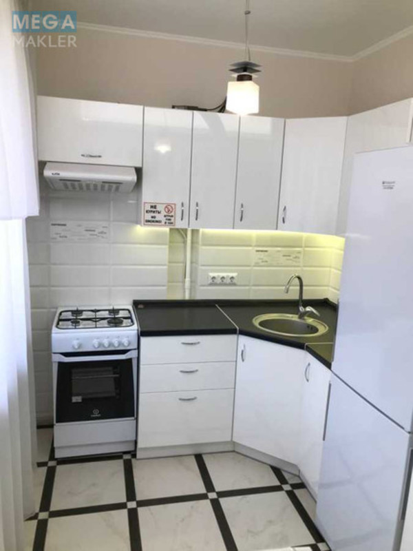 Продаж 2 кімнатної квартири (46/35/9), 2 пов. 17 пов. будинку, <a class="location-link" href="/kiev/" title="Недвижимость Київ">Київ</a>, <a class="location-link" href="/kiev/pecherskij/" title="Недвижимость Печерський район">Печерський р-н</a>, Леси Украинки бульв., 36б (изображение 8)