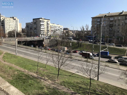Продаж 2 кімнатної квартири (46/35/9), 2 пов. 17 пов. будинку, <a class="location-link" href="/kiev/" title="Недвижимость Київ">Київ</a>, <a class="location-link" href="/kiev/pecherskij/" title="Недвижимость Печерський район">Печерський р-н</a>, Леси Украинки бульв., 36б (изображение 12)