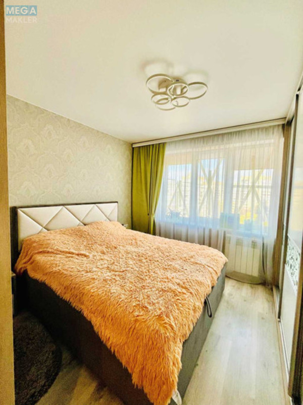 Продаж 3 кімнатної квартири (68,8/?/13), 8 пов. 9 пов. будинку, <a class="location-link" href="/kiev/" title="Недвижимость Київ">Київ</a>, <a class="location-link" href="/kiev/darnickij/" title="Недвижимость Дарницький район">Дарницький р-н</a>, Російська вул., 47 (изображение 2)