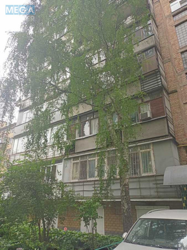 Продаж 2 кімнатної квартири (60/35/11), 3 пов. 9 пов. будинку, <a class="location-link" href="/kiev/" title="Недвижимость Київ">Київ</a>, <a class="location-link" href="/kiev/pecherskij/" title="Недвижимость Печерський район">Печерський р-н</a>, Печерский спуск, 8 (изображение 17)