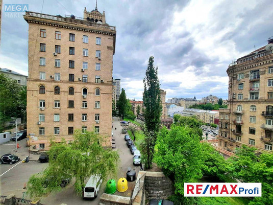 Продаж 2 кімнатної квартири (67/43/8,2), 4 пов. 6 пов. будинку, <a class="location-link" href="/kiev/" title="Недвижимость Київ">Київ</a>, <a class="location-link" href="/kiev/pecherskij/" title="Недвижимость Печерський район">Печерський р-н</a>, Лютеранская ул., 8 (изображение 2)